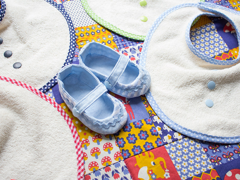 Babydecke und Lätzchen nähen