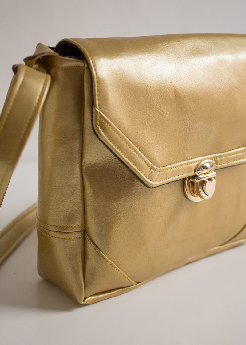 Eine Handtasche für meine Tochter: Mini-Smilla in Gold